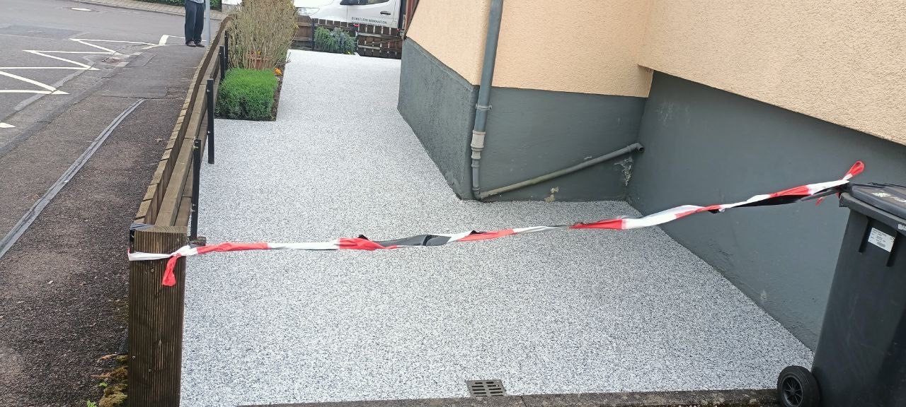 Von LR Service verlegter Steinteppich – Projekt im Raum Wiesbaden